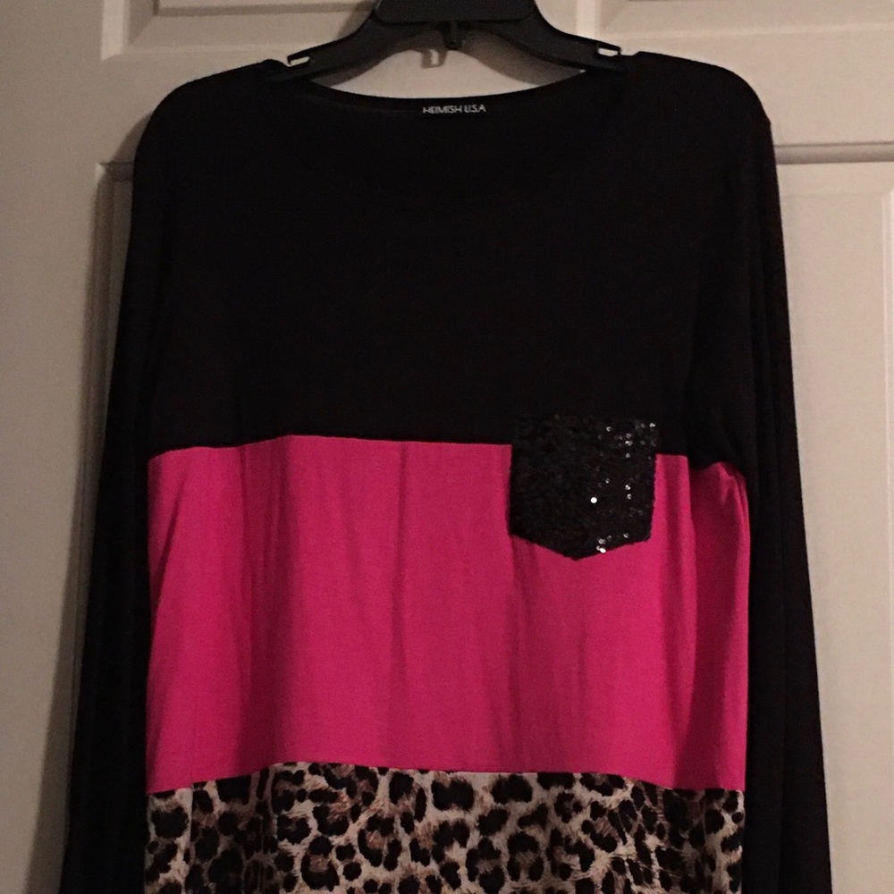 Heimish USA brand medium comfy top; long sleeves